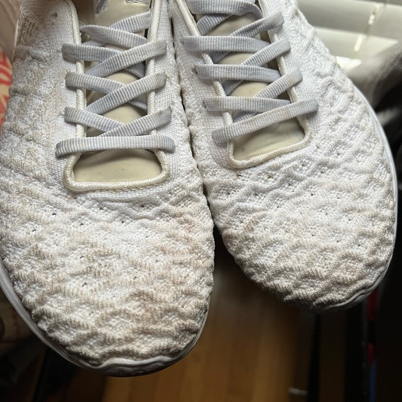 APL White Knit Techloom Phantom Lace Up Running Sneakers - Picture 16 of 16